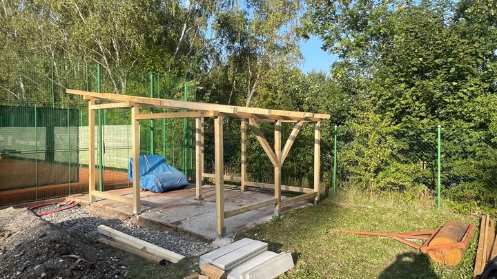 Stavba multifunkční kůlny na skladování nářadí – Chodov.